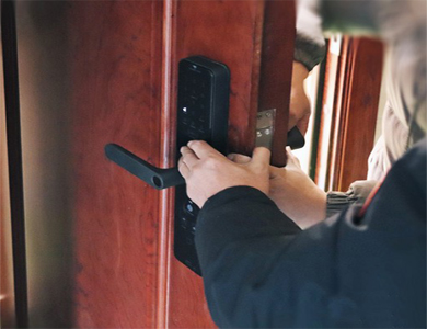 朝阳24小时上门开锁公司